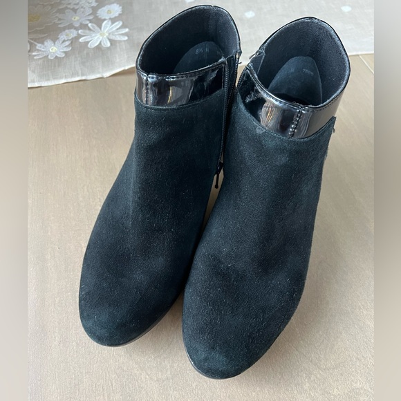 Munro Hope High Heels Black Suede Ankle Boots - Picture 3 of 9